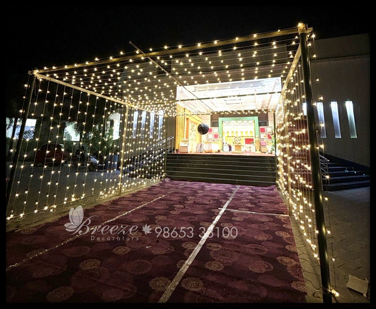 Elegant Wedding Decor at Sri Kumaran Magal Kovilpalayam by Breeze Decorators - Original Full Size Photo 2