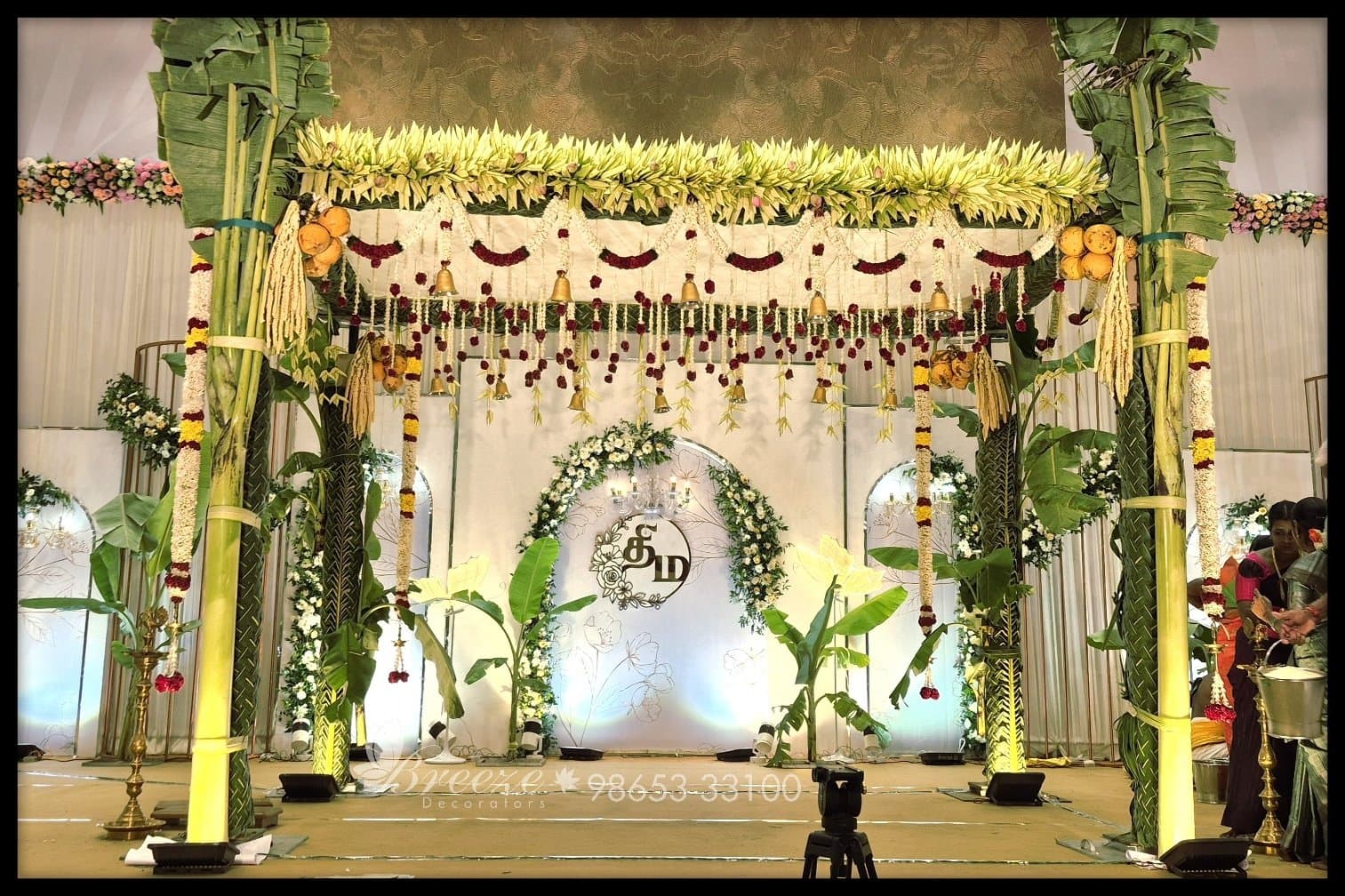 Dr. Divakar & Dr. Madhiyazhini Grand Wedding Stage Decor - Original Full Size Photo 7
