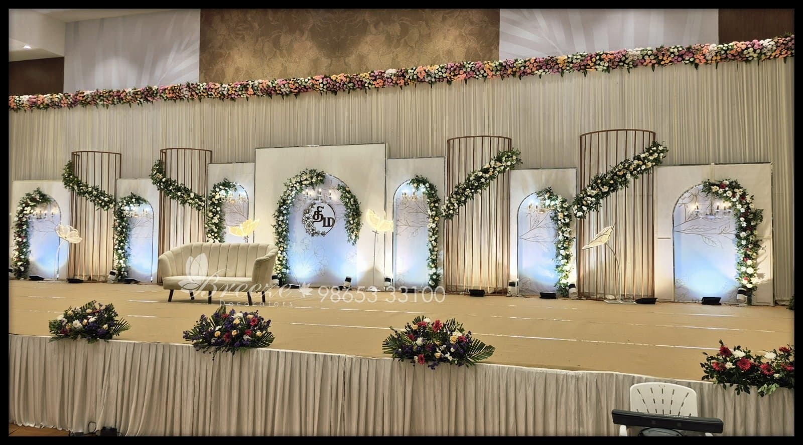 Dr. Divakar & Dr. Madhiyazhini Grand Wedding Stage Decor - Original Full Size Photo 9